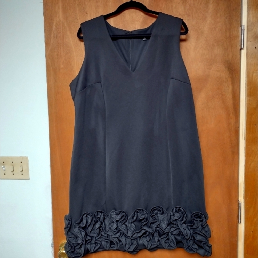 **sold elsewhere** Ruffle hem formal cocktail dress